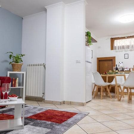 20 Min Aeroporto Fco - Casa Tranquilla Con Parcheggio Esterno Gratuito Acilia Zewnętrze zdjęcie
